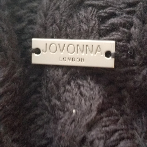 JOVANNA open shoulder collar sweater - Picture 6 of 8